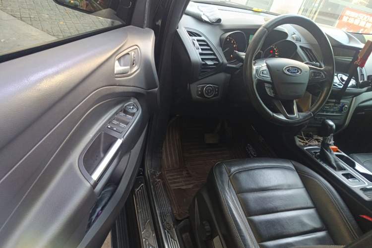 Used Ford Kuga 2017 EcoBoost 180 Two-Wheel-Drive Platinum Edition