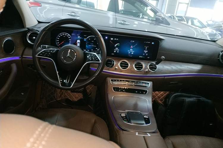 Used Mercedes-Benz E-Class 2023 Updated E 300 L Fashion Edition
