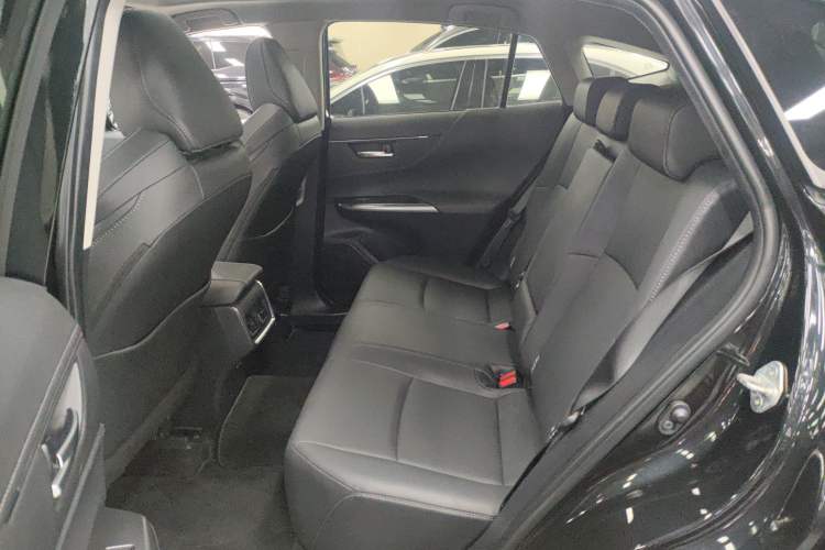 Used Toyota Venza 2023 2.0L CVT Two-Wheel Drive Luxury Edition
