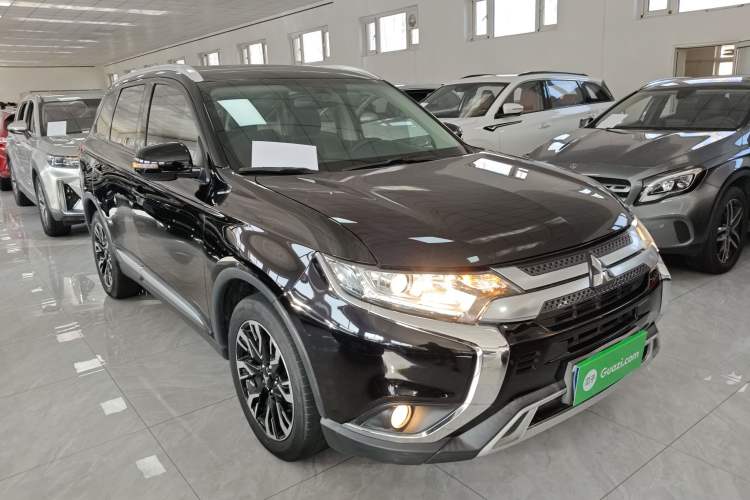 Used Mitsubishi Outlander 2020 2.0L Two-Wheel Drive Enjoyment Version 5 Seats