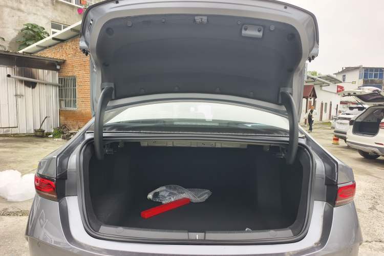 Used BYD Qin PLUS 2025 DM-i Smart Drive 55KM Leading Model
