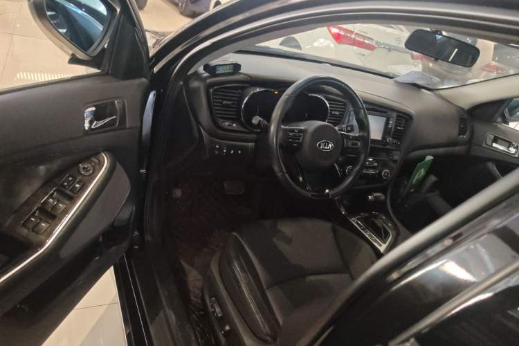 Used Kia K5 2015 2.0L Automatic LUX