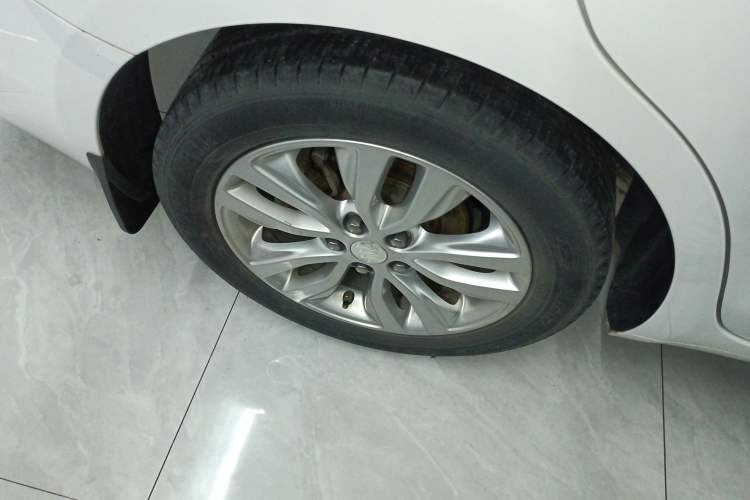 Used Buick GT 2019 15T Dual-Clutch Connected Elite Model China VI