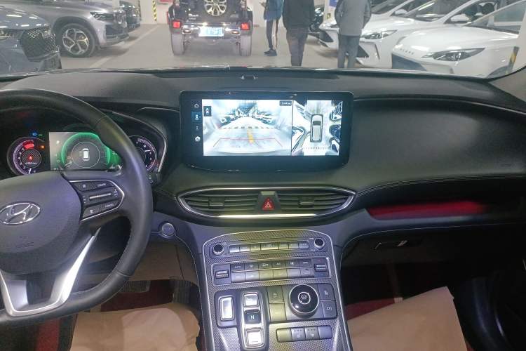 Used Hyundai Santa Fe 2023 Traveler 380T GDi Automatic Two-Wheel Drive LUX Prestige Edition