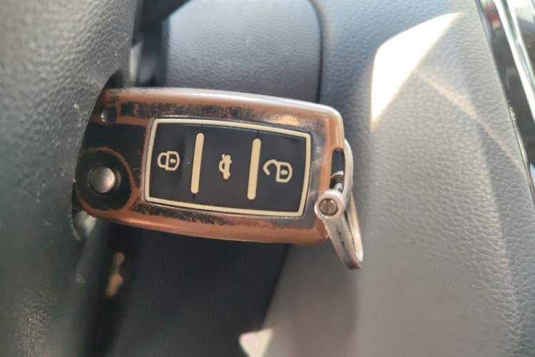 Used Volkswagen Sagitar 2015 1.6L Manual Comfort Model