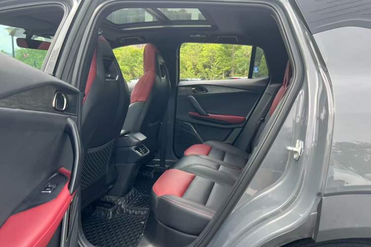 Used Lynk & Co 06 2020 1.5T JinPro model
