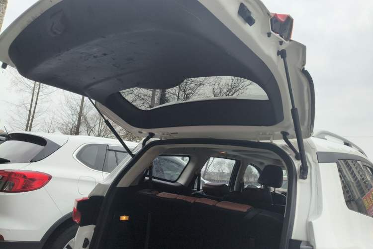 Used HYOSOW S3 2016 S3L 1.5L Manual Prestige Edition