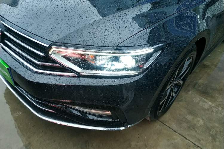 Used Volkswagen Magotan 2020 330TSI DSG Leading Model
