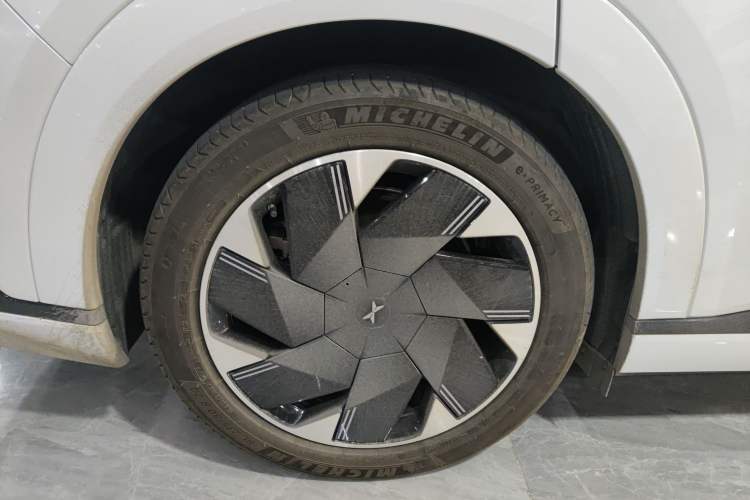 Used XPeng X9 2024 702 Ultra-Long Range Max
