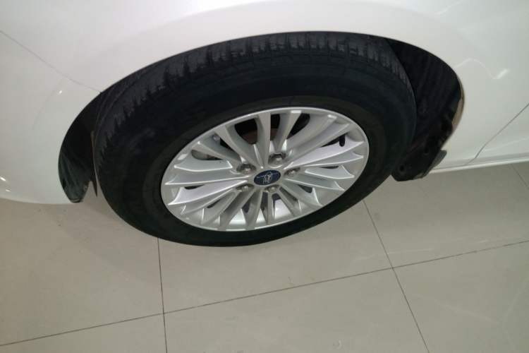 Used Ford Escort 2015 1.5L Automatic Comfort Model
