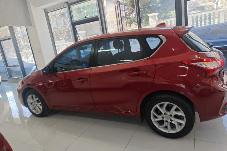 Used Nissan Tiida 2024 1.6L CVT Cool Dynamic Edition
