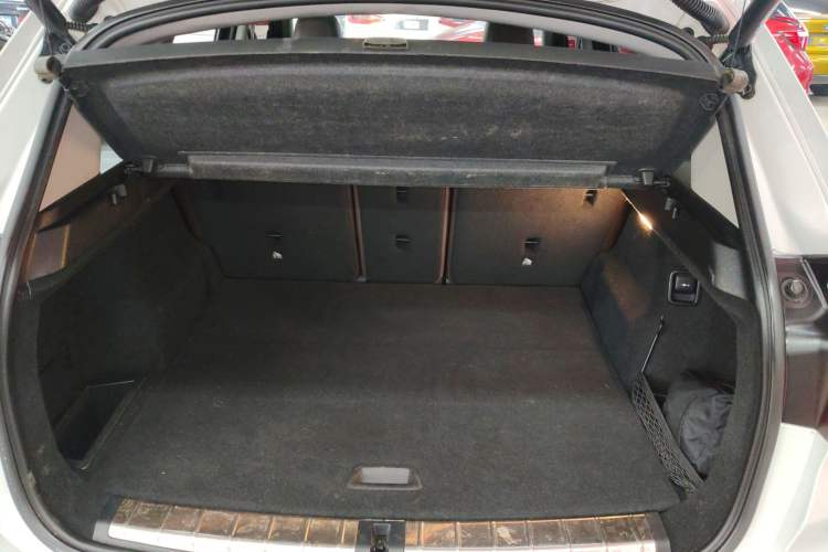 Used BMW X1 2016 xDrive20Li Luxury Model
