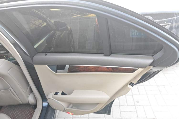 Used Mercedes-Benz C-Class 2013 C 260 Elegant Grand Edition
