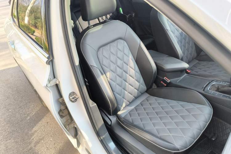 Used Volkswagen Sagitar 2023 300TSI DSG Excellence Edition
