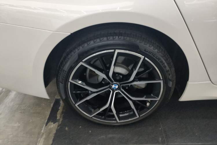 Used BMW 5 Series 2022 Revised Version 3 530Li Luxury Edition M Sport Package
