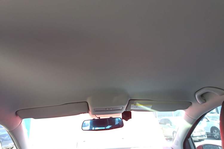 Used Volkswagen Polo 2016 1.4L Manual Fashion Model