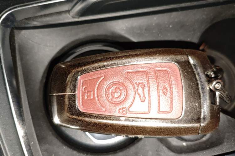 TDK.VehicleDetails.img