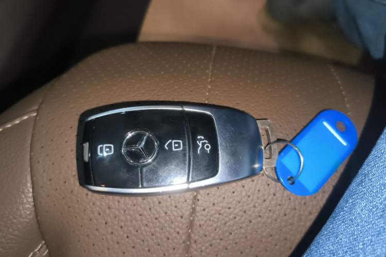 Used Mercedes-Benz E-Class 2021 Restyled E 300 L Luxury Edition
