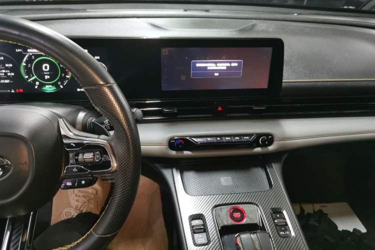 Used GAC Trumpchi EMPOW 2022 270T DCT J16 R-Style Track Edition
