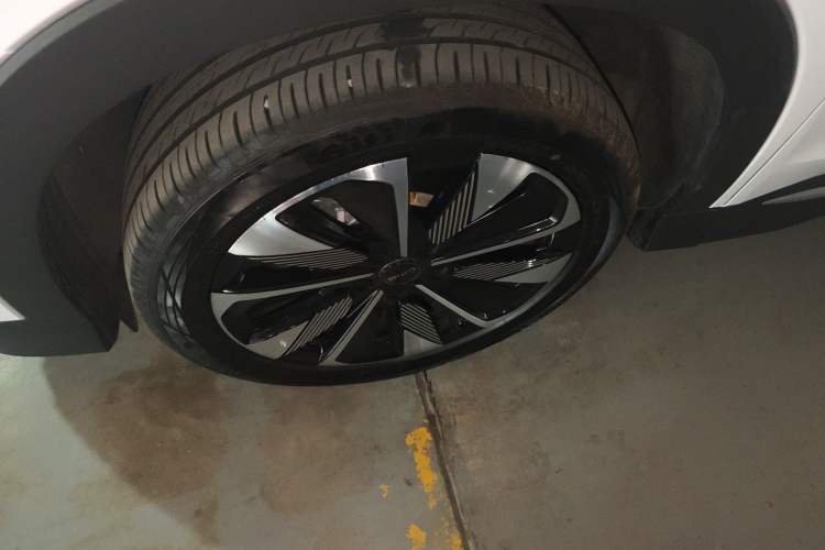 Used BYD Song PLUS New Energy 2024 Honor Edition EV 520km Luxury Model
