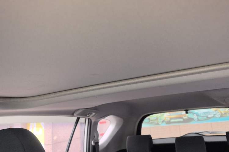 Used Toyota RAV4 2019 2.0L CVT Two-Wheel Drive Fashion X Limited Edition China V Standard
