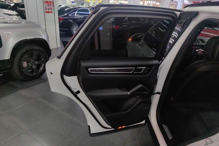 Used Porsche Cayenne 2022 Cayenne 3.0T Platinum Edition
