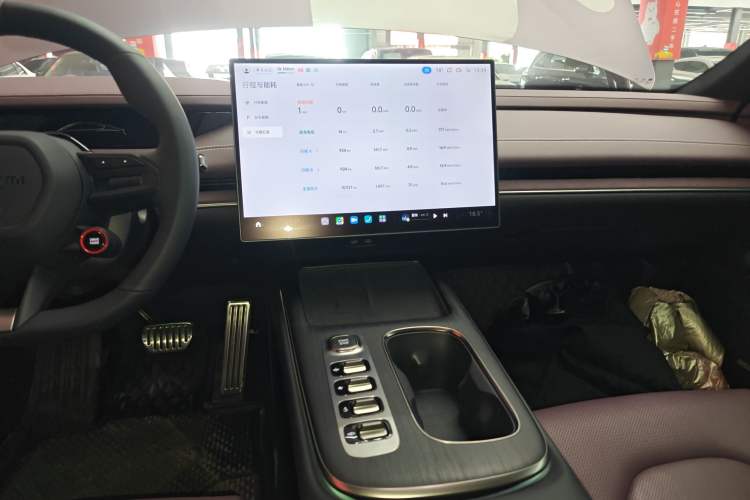 Used  SU7 2024 Four-Wheel Drive Ultra-Long Range Advanced Intelligent Driving Max Edition
