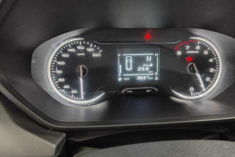Used Wuling Alvez 2022 1.5L Manual Free-Style Model