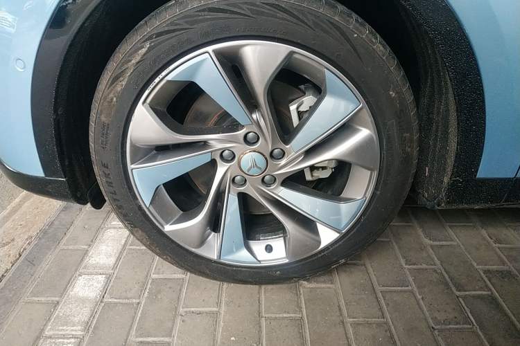 Used VOYAH FREE 2021 Four-Wheel Drive Standard Range-Extended Exclusive Luxury Package
