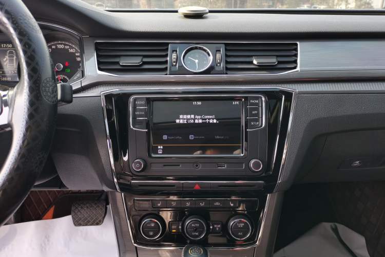 Used Volkswagen Passat 2017 330TSI DSG Luxury Edition
