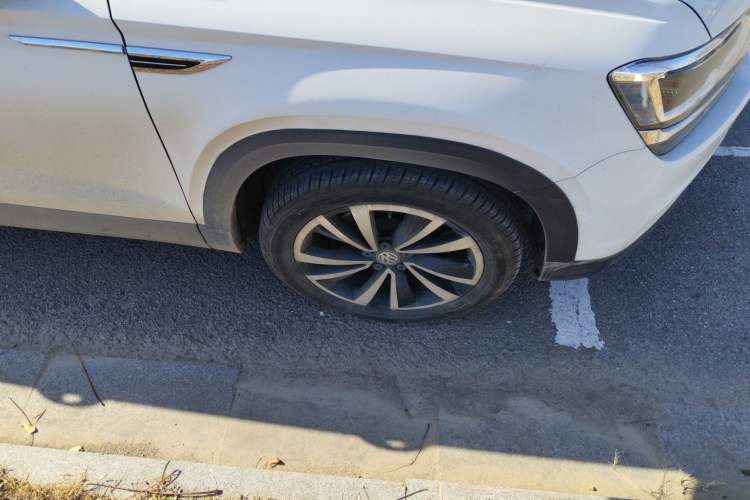 Used Volkswagen Tharu 2019 280TSI Two-Wheel Drive Luxury Version China VI Standard
