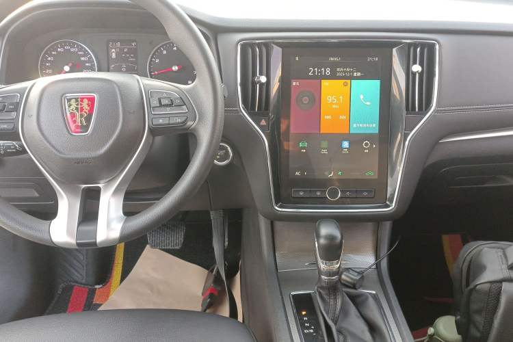 Used Roewe i6 2020 PLUS 1.6L CVT 4G Connected Glory Flagship Edition