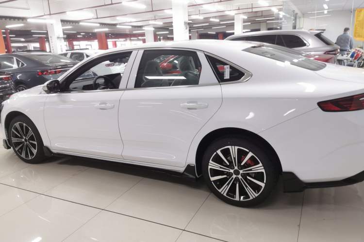 Used Geely Auto Preface 2025 Dongfang Yao 1.5TD Kunlun Edition
