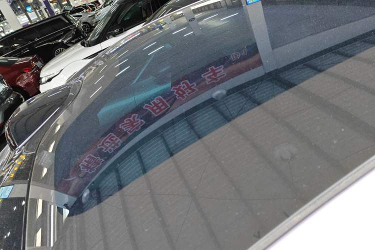 Used  YU7 2025 Ultra-Long Range High-Performance All-Wheel-Drive Max Edition