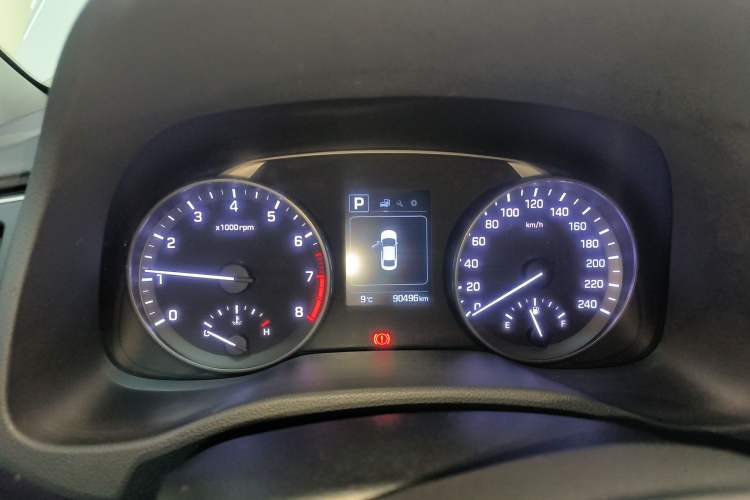 Used Hyundai Elantra 2016 1.6L Automatic ZhiXuan – Elite Version