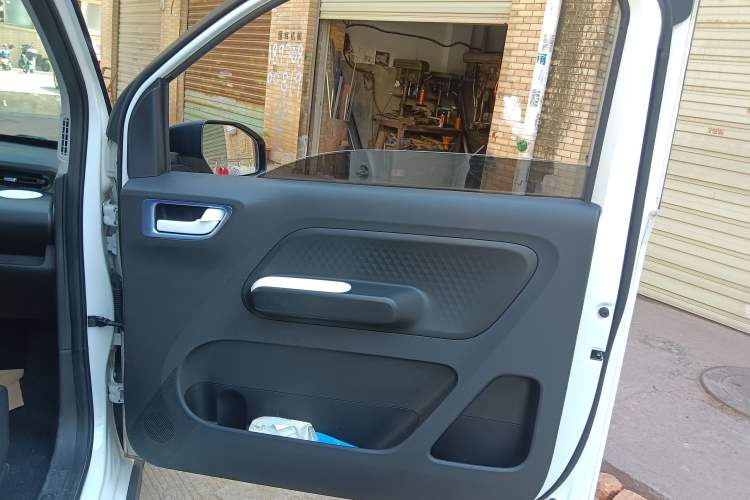 Used Wuling Hongguang MINIEV 2022 GAMEBOY 200km Gaming Edition with Lithium Iron Phosphate
