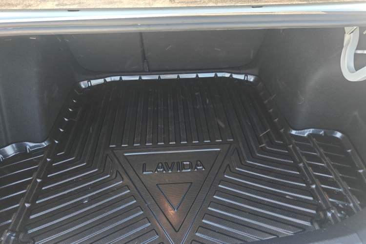 Used Volkswagen Lavida 2023 Revised 1.5L Automatic DeYi Edition