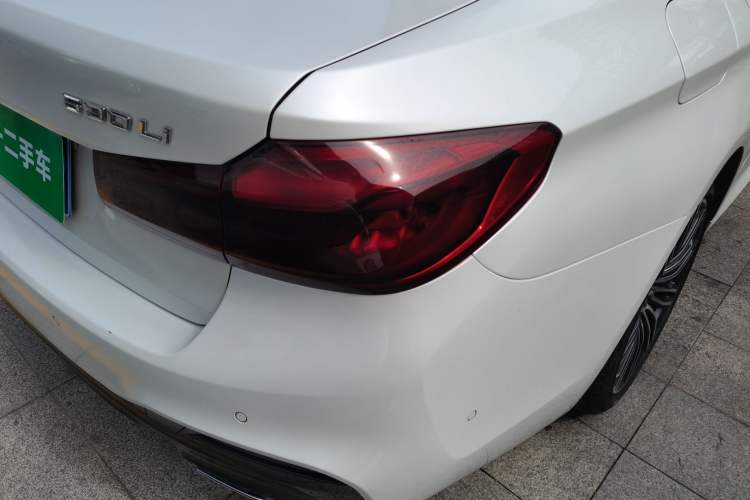 Used BMW 5 Series 2018 Restyled 530Li Leading Edition M Sport Package