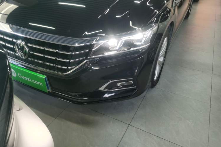 Used Volkswagen Passat 2019 330TSI Elite Edition China VI
