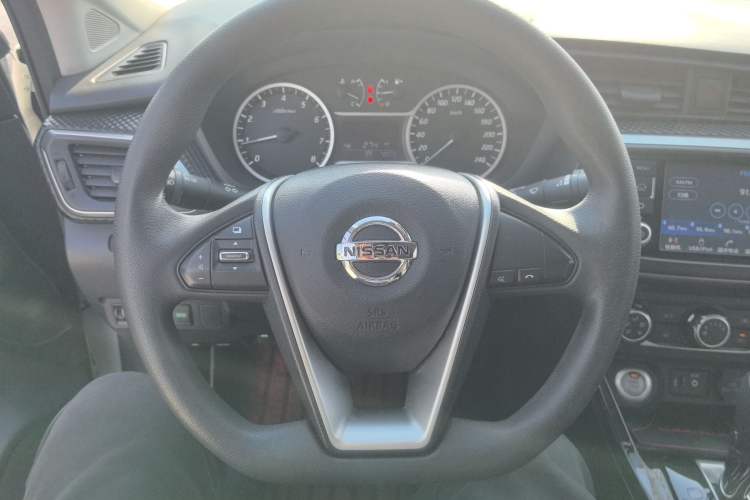 Used Nissan Lannia 2016 1.6L CVT Smart Cool Edition
