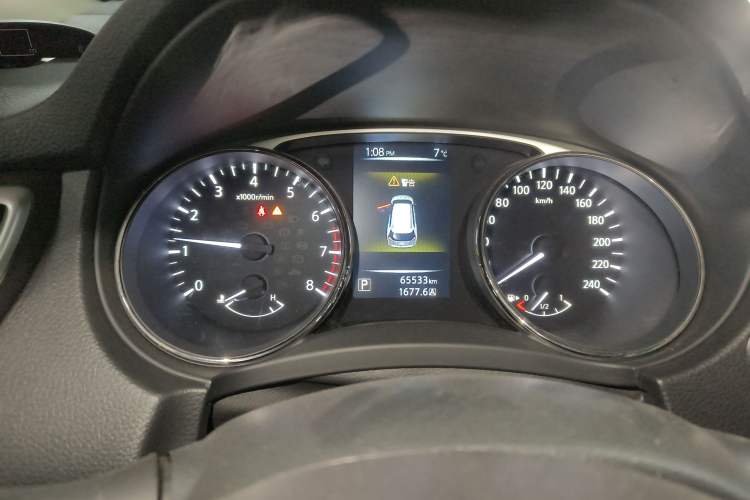 Used Nissan X-Trail 2015 2.0L CVT Comfort MAX Edition 2WD