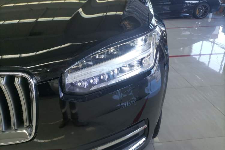 Used Volvo XC90 2020 Facelifted T6 Zhiyi Luxury 7-Seater
