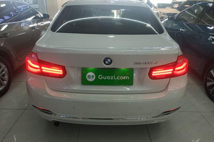 Used BMW 3 Series 2016 320Li Ambition Model
