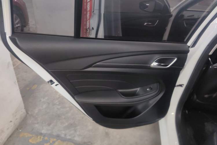 Used Roewe i5 2019 1.5L Automatic 4G Connected Langhao Edition
