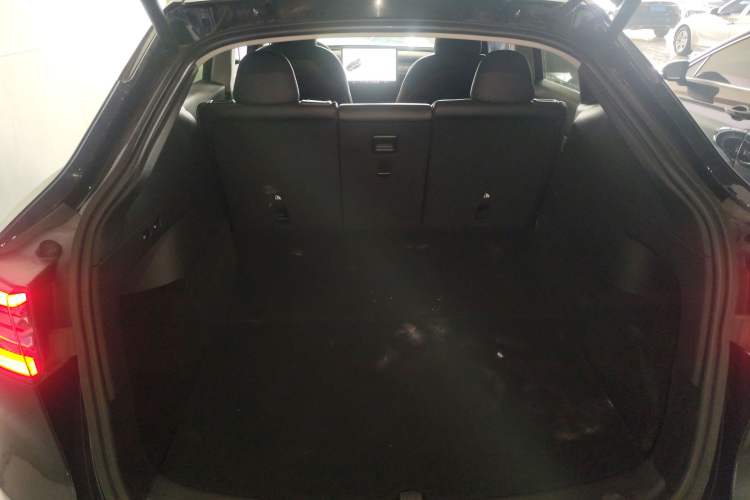 Used Tesla Model Y 2022 Rear-Wheel-Drive Version
