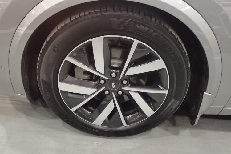 Used Li Auto L8 2023 Max model
