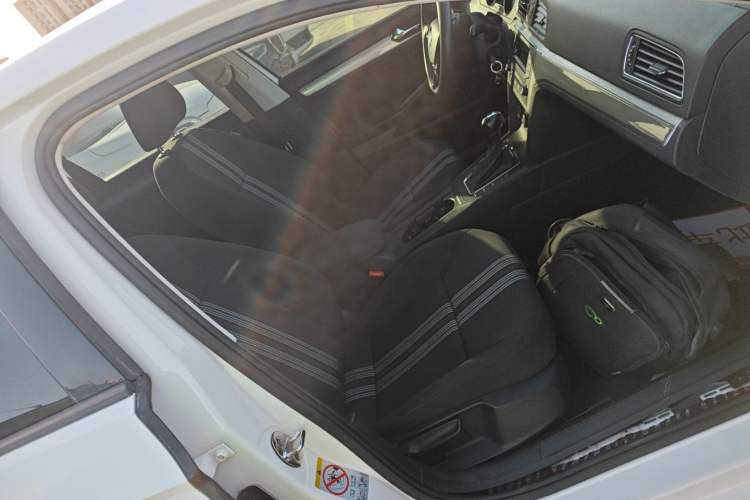 Used Volkswagen Lamando 2015 230TSI DSG Fashion Edition
