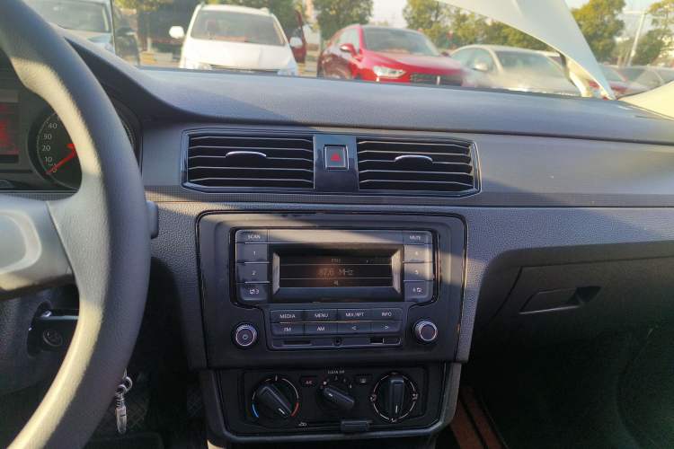 Used Volkswagen Santana 2021 1.5L Automatic Fashion Edition
