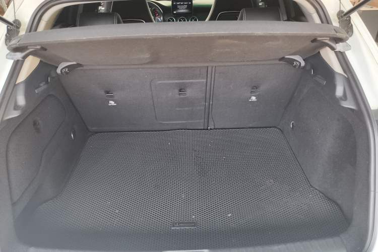 Used Mercedes-Benz GLA 2017 GLA 200 Fashion Model