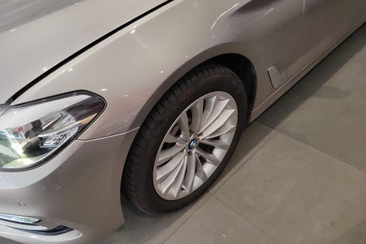 Used BMW 5 Series 2019 530Li Leading Model Luxury Package
